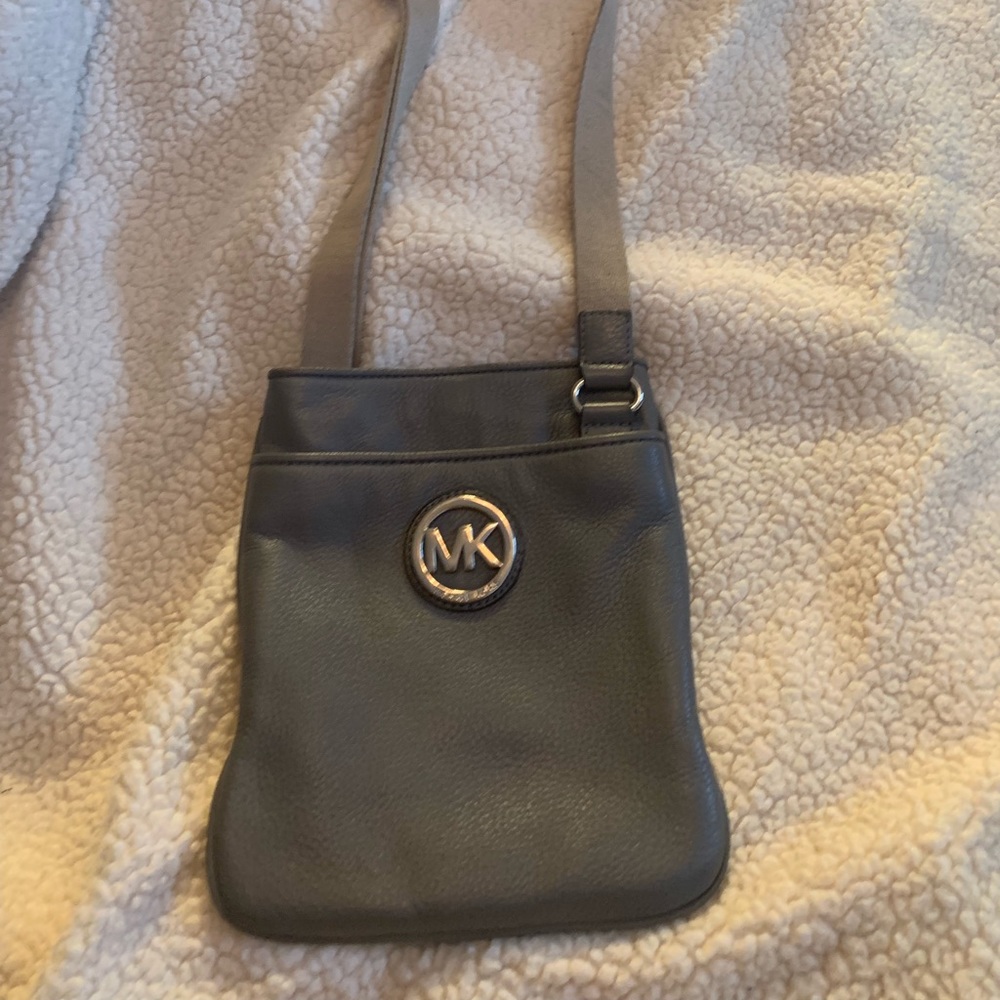 Michael Kors cross body bash
